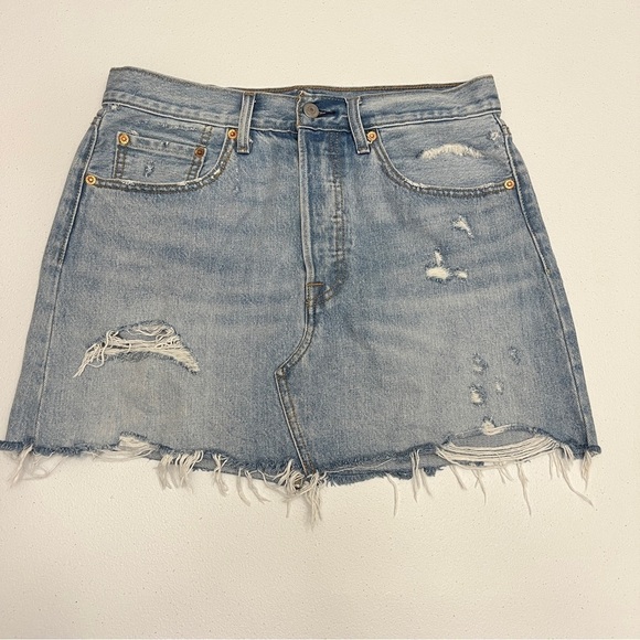Levi’s Denim Mini Skirt Size 30 Premium High Rise Deconstructed Distressed - Picture 1 of 12